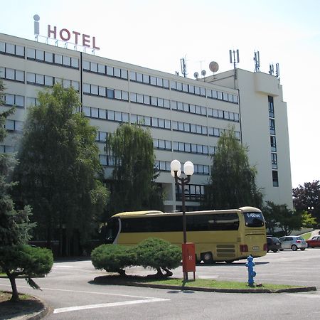 Hotel Novi ซาเกร็บ ภายนอก รูปภาพ